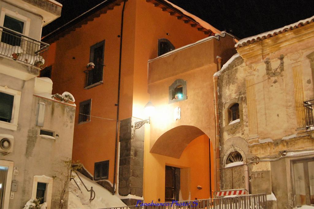 Отель L'Arco Dei Sogni Malvagna Экстерьер фото