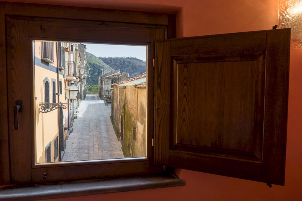 Отель L'Arco Dei Sogni Malvagna Экстерьер фото